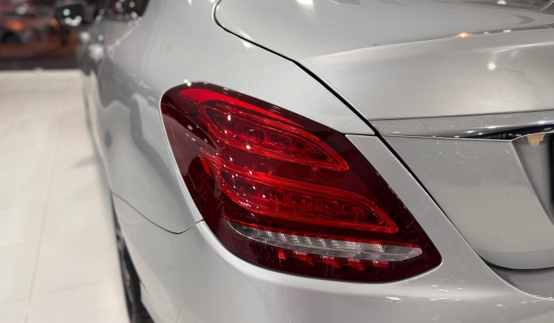 
								MERCEDES-BENZ Clase C C 180 d completo									