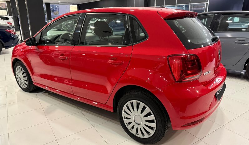 
								VOLKSWAGEN Polo Advance 1.4 TDI BMT completo									