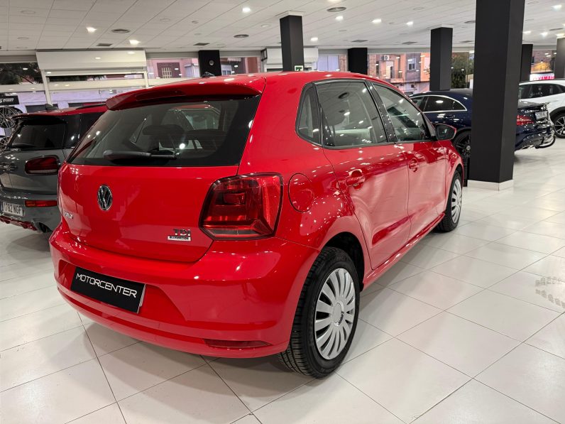
								VOLKSWAGEN Polo Advance 1.4 TDI BMT completo									