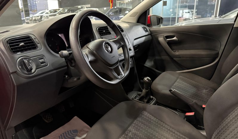 
								VOLKSWAGEN Polo Advance 1.4 TDI BMT completo									