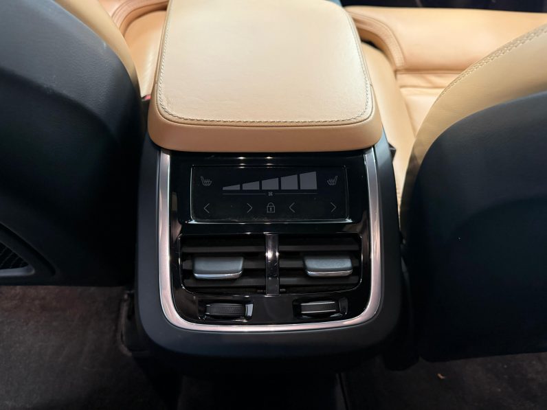 
								VOLVO XC90 2.0 D5 AWD Inscription Auto completo									