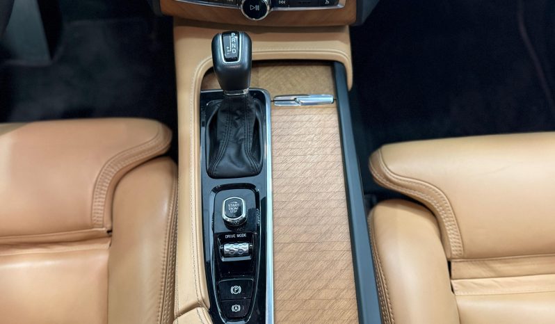 
								VOLVO XC90 2.0 D5 AWD Inscription Auto completo									