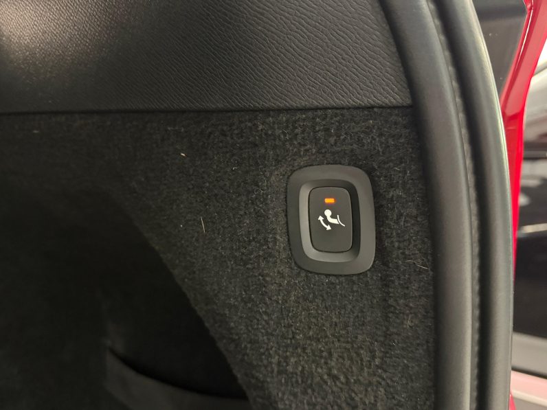 
								VOLVO XC90 2.0 D5 AWD Inscription Auto completo									