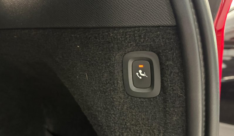 
								VOLVO XC90 2.0 D5 AWD Inscription Auto completo									