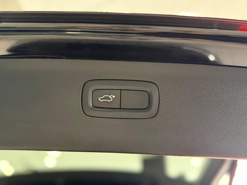 
								VOLVO XC90 2.0 D5 AWD Inscription Auto completo									