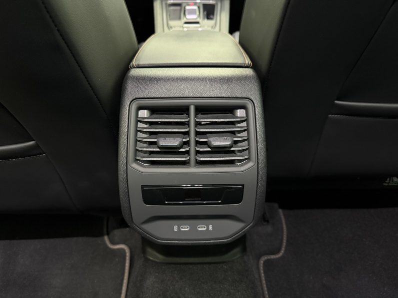 
								CUPRA Formentor 1.5 eTSI 150 CV DSG completo									