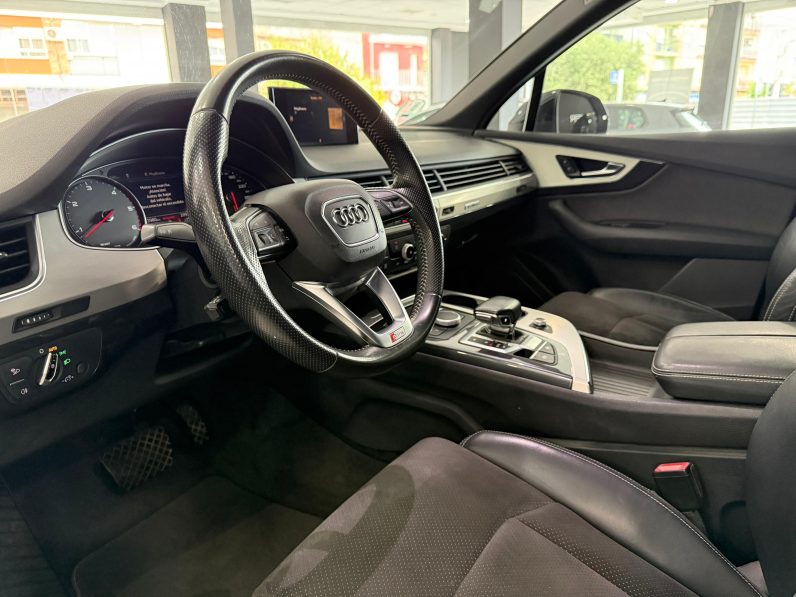 
								AUDI Q7 3.0 TDI quattro tiptronic Sport completo									