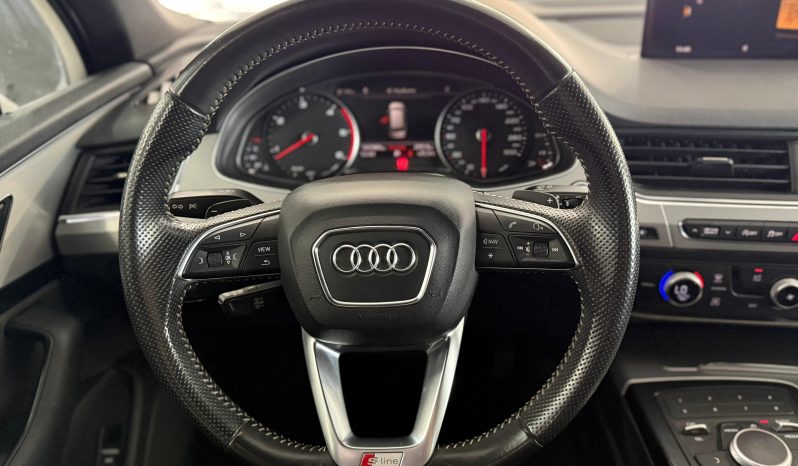 
								AUDI Q7 3.0 TDI quattro tiptronic Sport completo									