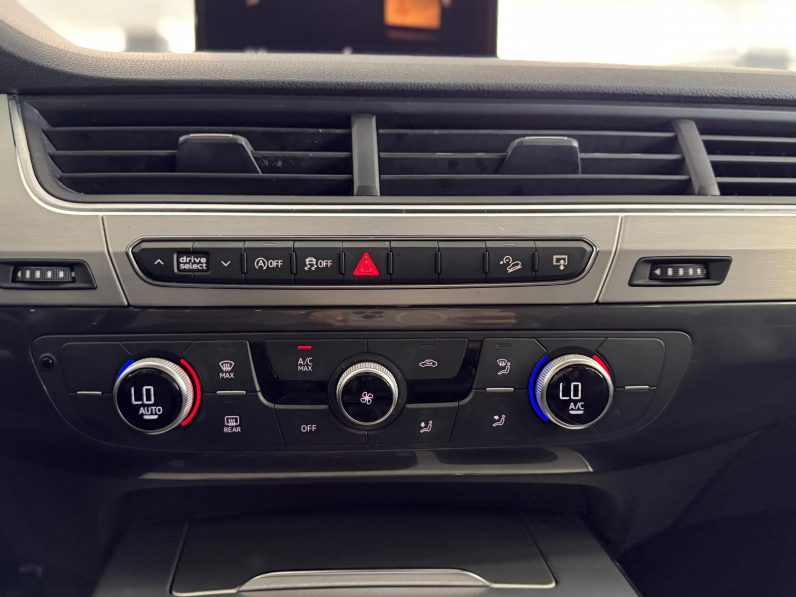 
								AUDI Q7 3.0 TDI quattro tiptronic Sport completo									