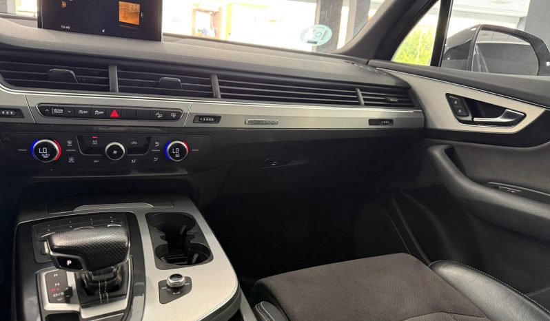 
								AUDI Q7 3.0 TDI quattro tiptronic Sport completo									