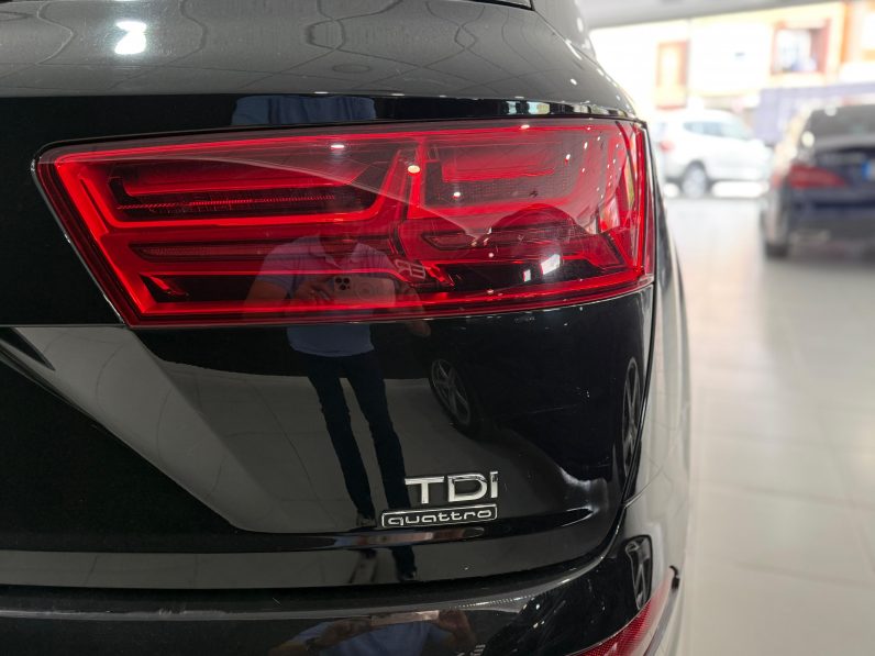 
								AUDI Q7 3.0 TDI quattro tiptronic Sport completo									