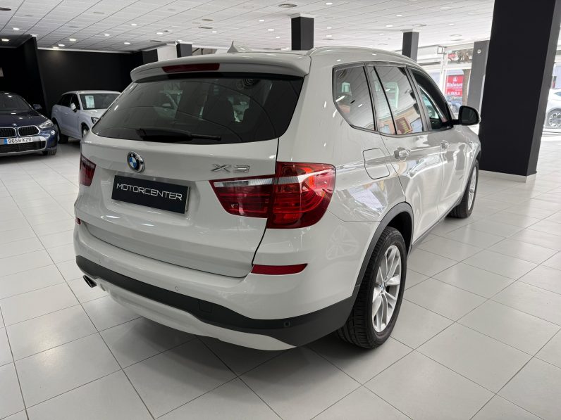
								BMW X3 xDrive20d completo									