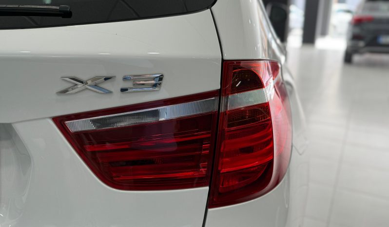 
								BMW X3 xDrive20d completo									
