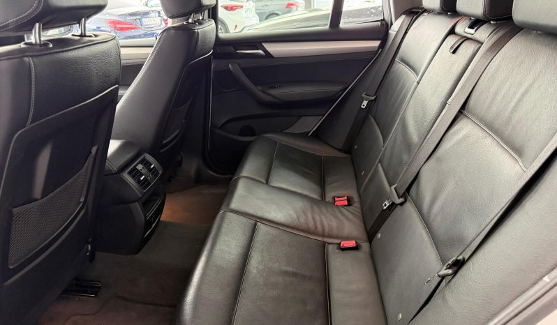 
								BMW X3 xDrive20d completo									