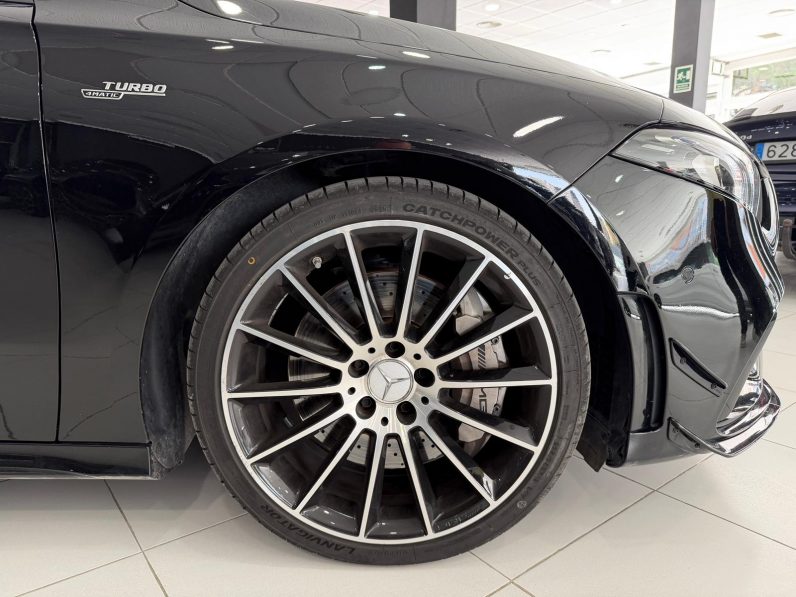 
								MERCEDES-BENZ Clase A MercedesAMG A 35 4MATIC completo									