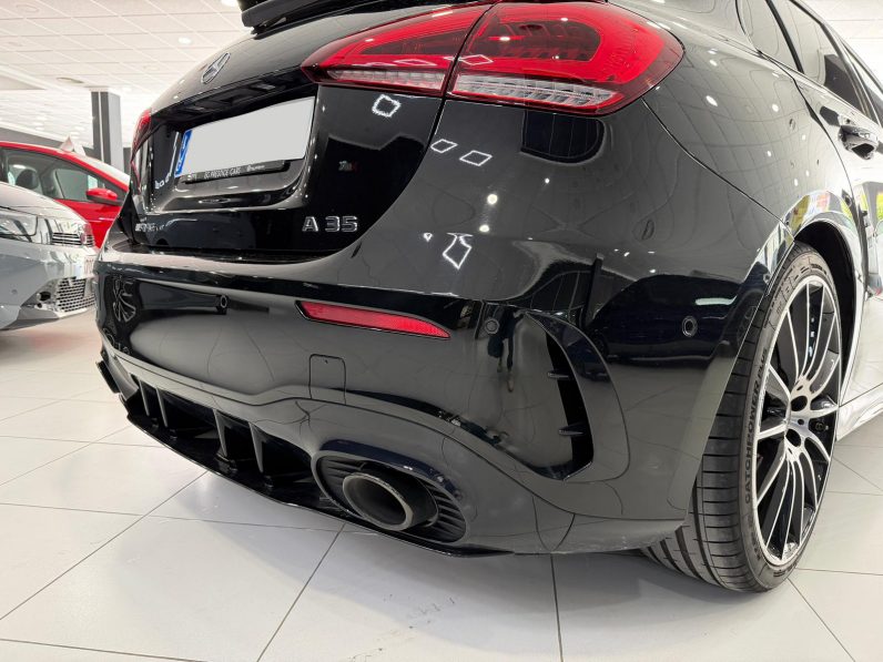 
								MERCEDES-BENZ Clase A MercedesAMG A 35 4MATIC completo									