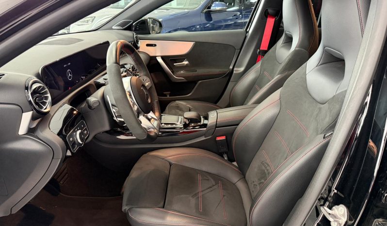 
								MERCEDES-BENZ Clase A MercedesAMG A 35 4MATIC completo									