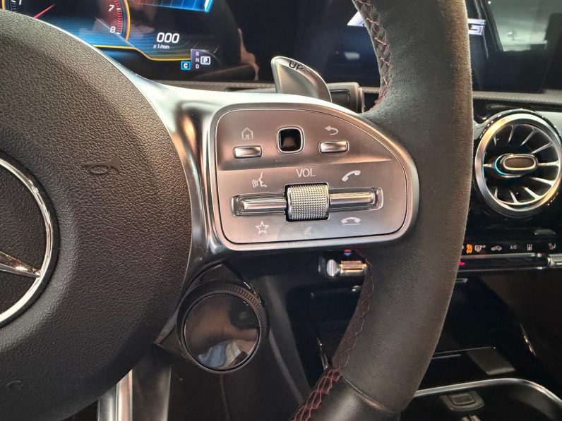 
								MERCEDES-BENZ Clase A MercedesAMG A 35 4MATIC completo									