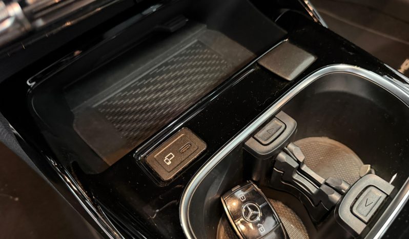 
								MERCEDES-BENZ Clase A MercedesAMG A 35 4MATIC completo									