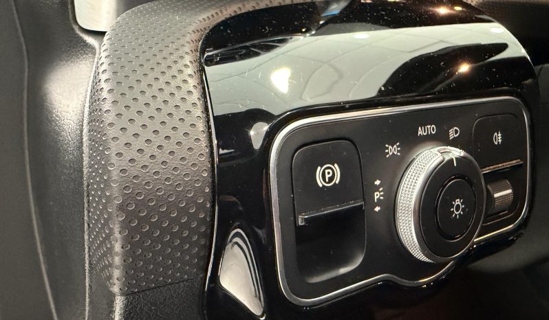 
								MERCEDES-BENZ Clase A MercedesAMG A 35 4MATIC completo									