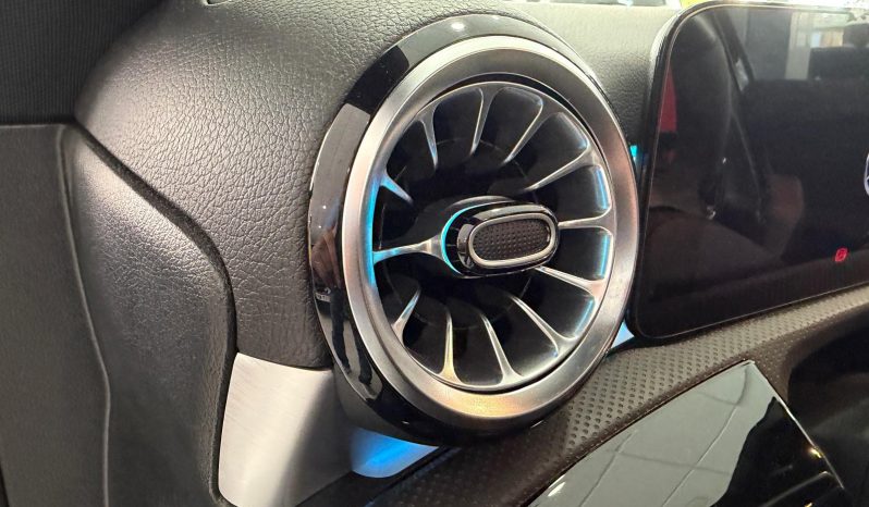 
								MERCEDES-BENZ Clase A MercedesAMG A 35 4MATIC completo									