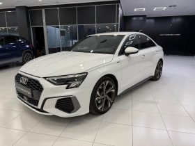 AUDI A3 Sedan S line 35 TFSI S tronic