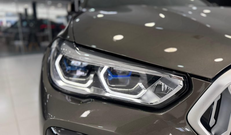 
								BMW X6 xDrive30d completo									