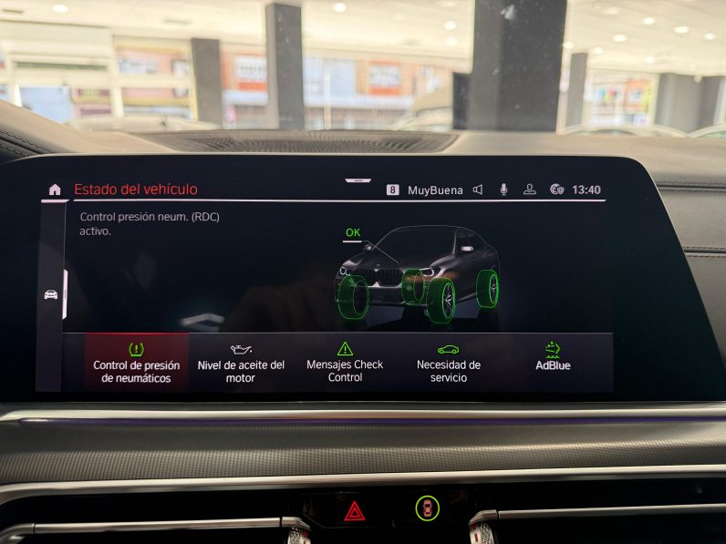 
								BMW X6 xDrive30d completo									