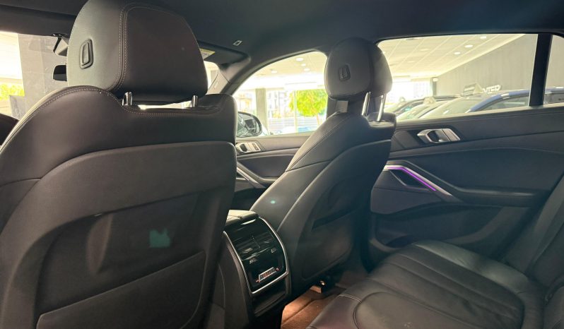 
								BMW X6 xDrive30d completo									