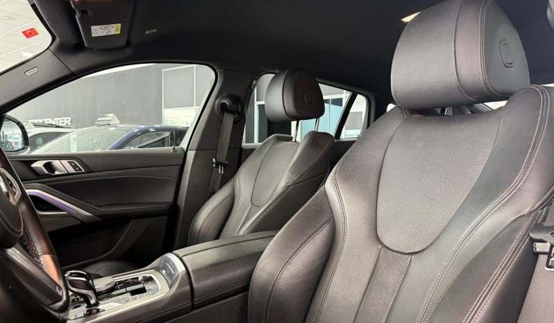 
								BMW X6 xDrive30d completo									