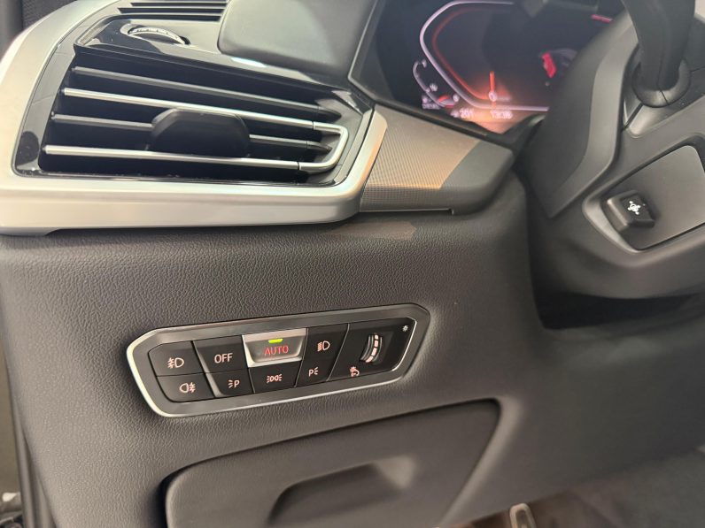 
								BMW X6 xDrive30d completo									