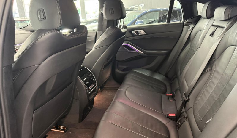 
								BMW X6 xDrive30d completo									