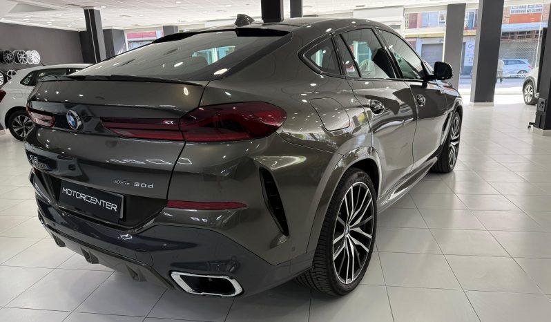
								BMW X6 xDrive30d completo									