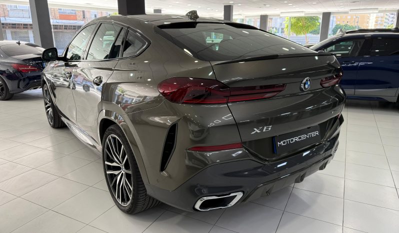 
								BMW X6 xDrive30d completo									