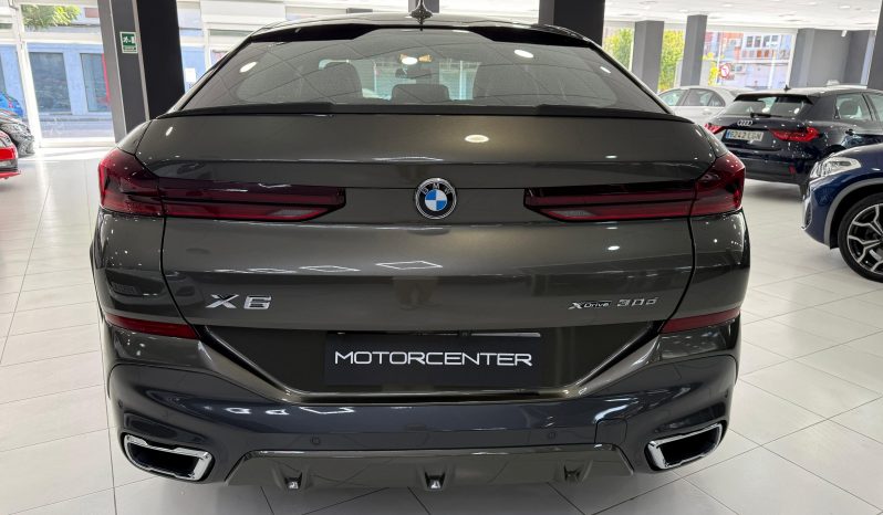 
								BMW X6 xDrive30d completo									