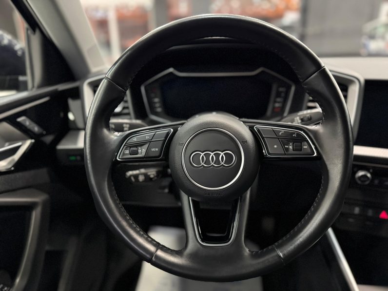 
								AUDI A1 Sportback Advanced 30 TFSI completo									