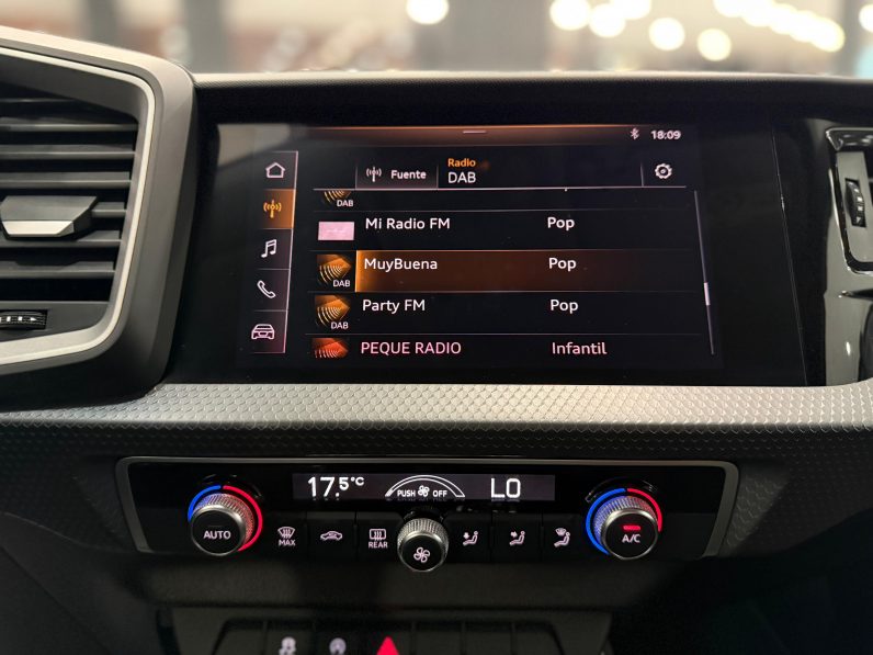 
								AUDI A1 Sportback Advanced 30 TFSI completo									