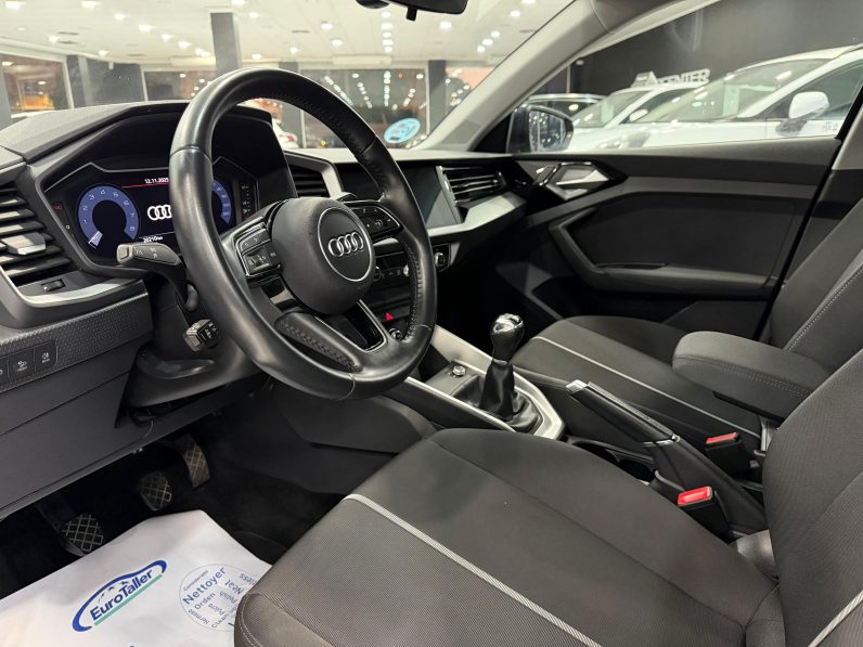 
								AUDI A1 Sportback Advanced 30 TFSI completo									