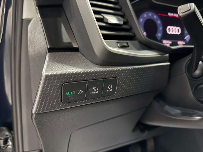 
								AUDI A1 Sportback Advanced 30 TFSI completo									