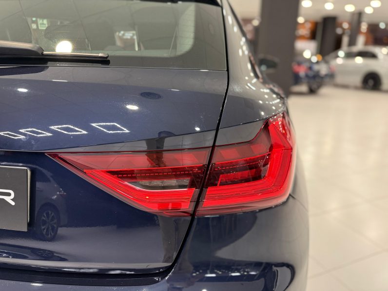 
								AUDI A1 Sportback Advanced 30 TFSI completo									