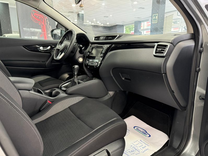 
								NISSAN QASHQAI DIGT 140 CV E6D NSTYLE completo									