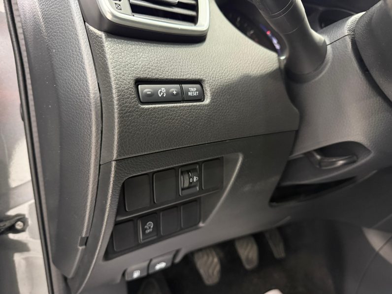 
								NISSAN QASHQAI DIGT 140 CV E6D NSTYLE completo									