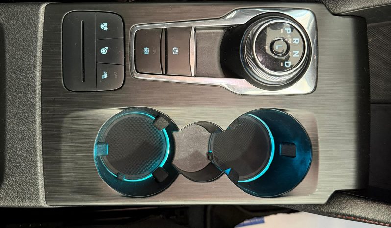 
								FORD Kuga STLine 2.5 Duratec FHEV Auto completo									