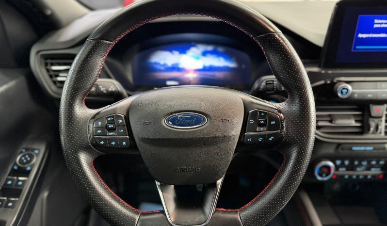 
								FORD Kuga STLine 2.5 Duratec FHEV Auto completo									