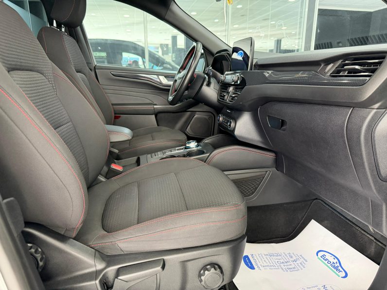 
								FORD Kuga STLine 2.5 Duratec FHEV Auto completo									