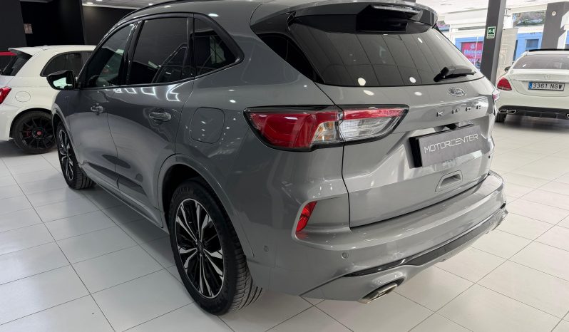 
								FORD Kuga STLine 2.5 Duratec FHEV Auto completo									
