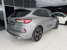 FORD Kuga STLine 2.5 Duratec FHEV Auto