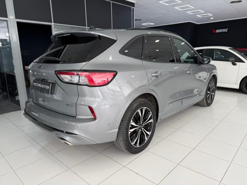 
								FORD Kuga STLine 2.5 Duratec FHEV Auto completo									