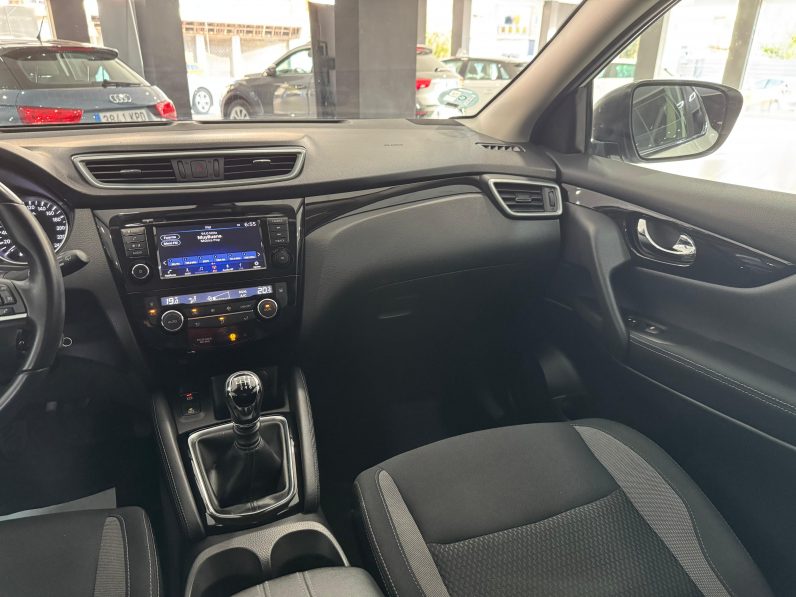 
								NISSAN QASHQAI dCi 115 CV E6D DCT NCONNECTA completo									