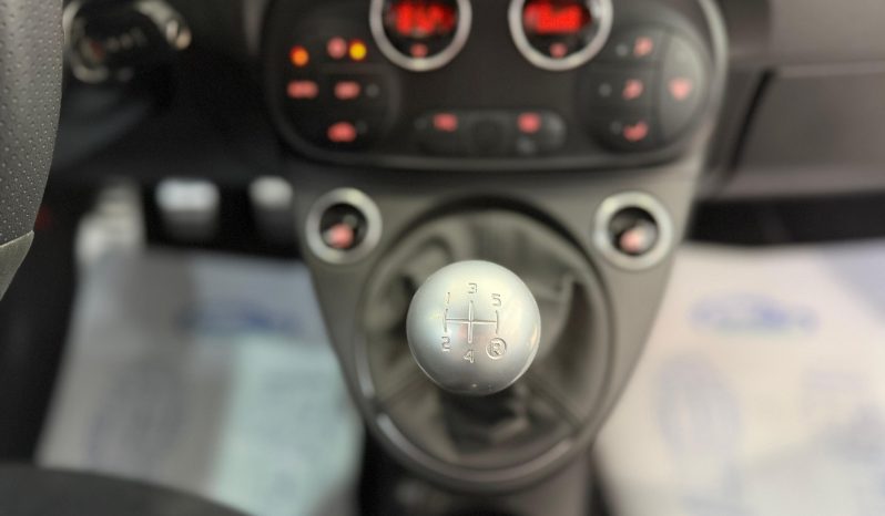 
								ABARTH 500 695 1.4 16v TJet 180 CV completo									